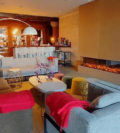 Отель & Restaurant Figueres Parc 2*