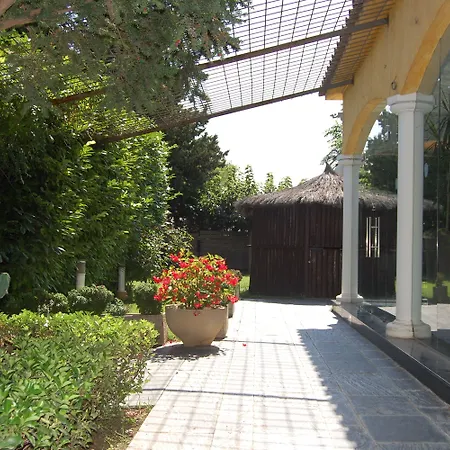 & Restaurant Figueres Parc Hotel 2*