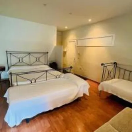 Hotel & Restaurant Figueres Parc 2*