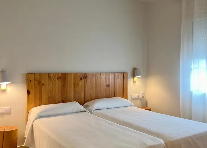 Hotel&restaurant Figueres Parc 2* Los Hostalets de Llers