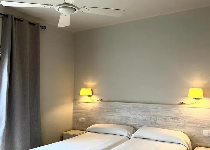 Hotel Hotel&restaurant Figueres Parc Los Hostalets de Llers