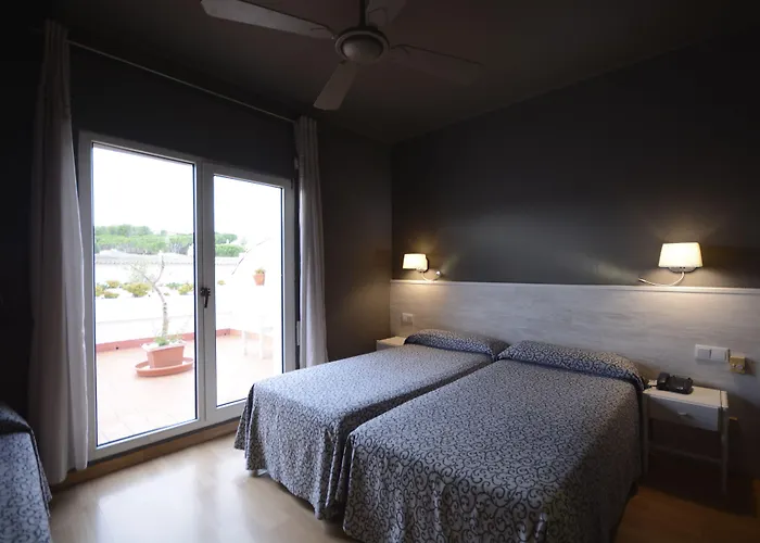 Hotel&restaurant Figueres Parc 2* Los Hostalets de Llers
