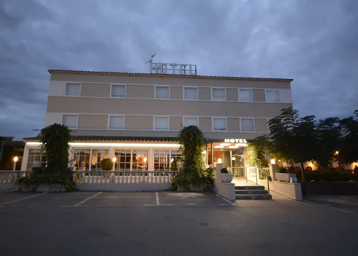 Hotel Hotel&restaurant Figueres Parc 2*