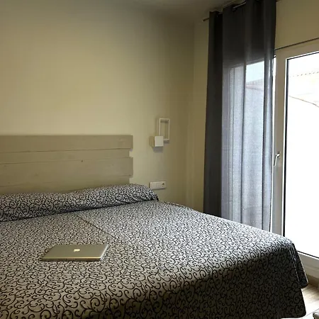Hotel & Restaurant Figueres Parc 2*