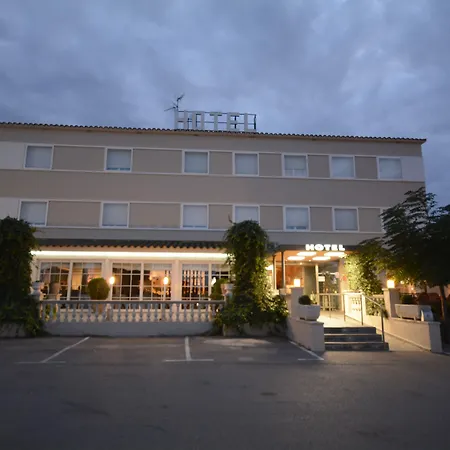 Hotel & Restaurant Figueres Parc 2*