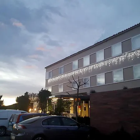 Hotel&restaurant Figueres Parc 2*